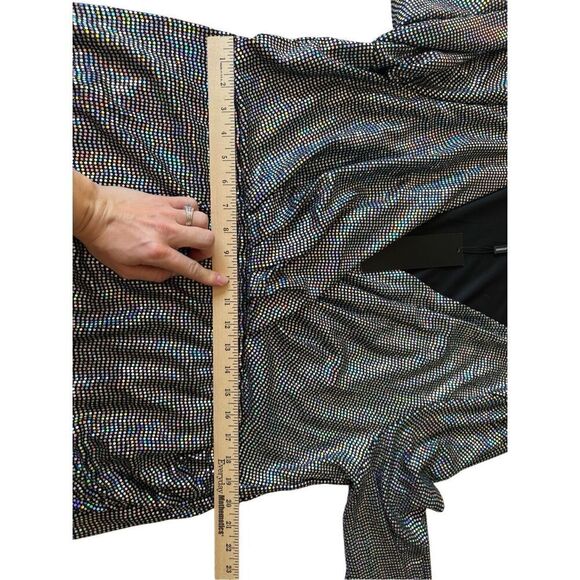 NEW Lovedrobe Luxe Mirror Disc Wrap MIDI Dress Multi Sequin size 22 Silver - Picture 7 of 11